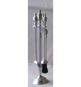 Σετ εργαλείων τζακιού κρεμανταλάς Νο ΕΙ 710 με επιμετάλλωση νικελίου.  (φτυάρι, μασιά, τσιμπίδα, βάση και σκουπάκι).