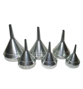 Χωνί μεταλλικό-γαλβανιζέ με διάμετρο από 14 εκατοστά μέχρι 18 εκατοστά.