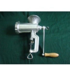 Κρεατομηχανή χειροκίνητη για παρασκευή κιμά, λουκάνικου, σουτζουκιού κ.α. Διαθέσιμη σε 3 μεγέθη, Νο 5, Νο 8, Νο 10.