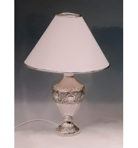 Επιτραπέζιο επάργυρο φωτιστικό 685