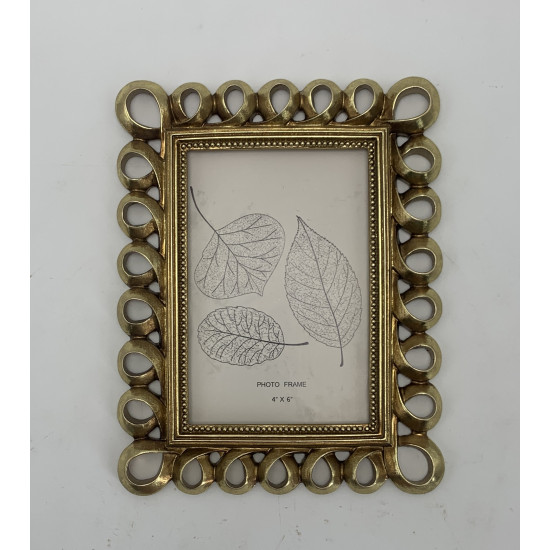 Κορνίζα Polyresin Χρυσή Ανάγλυφη 10×15εκ.3098