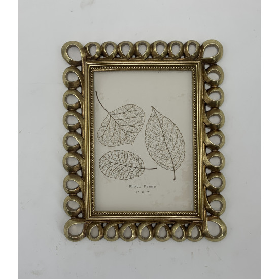 Κορνίζα Polyresin Χρυσή Ανάγλυφη 13×18εκ.3099